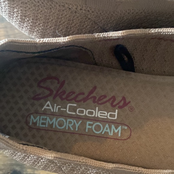 NWOT Skechers air cooled memory foam flats size 6.5 - Picture 3 of 5